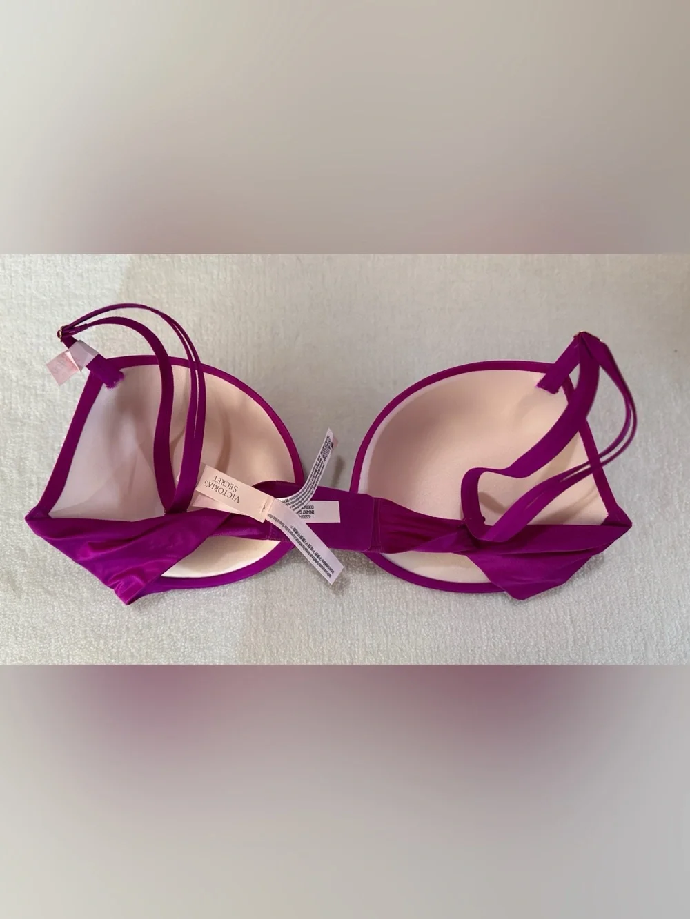 Victoria’s Secret Very Sexy Push Up T-Shirt Bra Magenta 34DD NWT Smooth